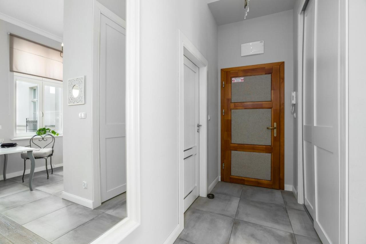 Modish Studio Poznan Old Town By Noclegi Renters Esterno foto