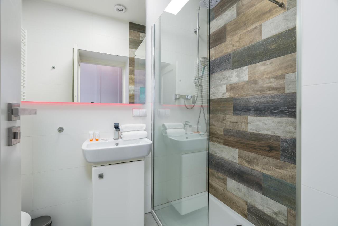 Modish Studio Poznan Old Town By Noclegi Renters Esterno foto